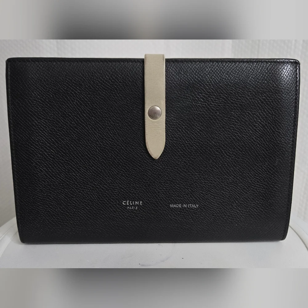EUC CELINE LARGE STRAP WALLET BICOLOR GRAINED CALFSKIN